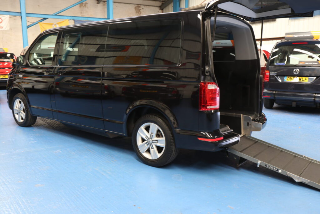 Volkswagen Transporter Wheelchair Accessible Vehicle Yj19 bvn 