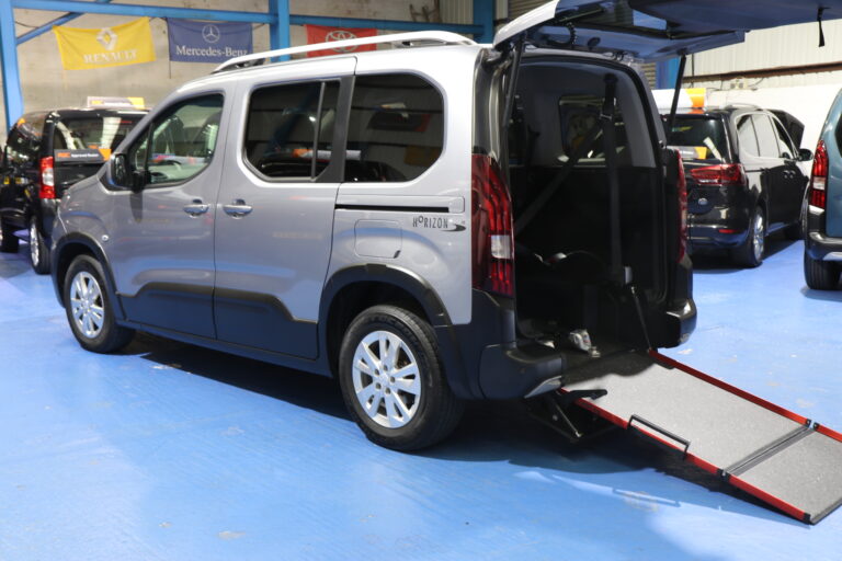 Peugeot Rifter Wheelchair Accessible Vehicle Sf69 glj