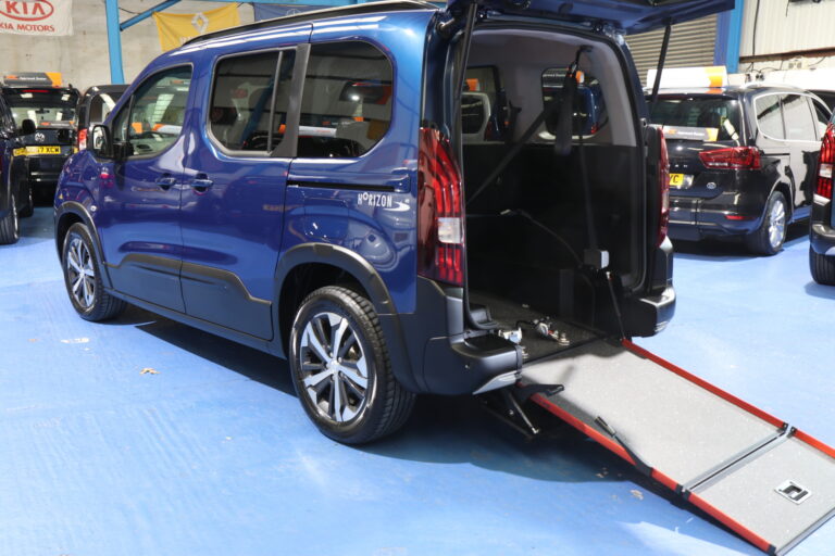 Peugeot Rifter Wheelchair Accessible Vehicle sg24 zgc
