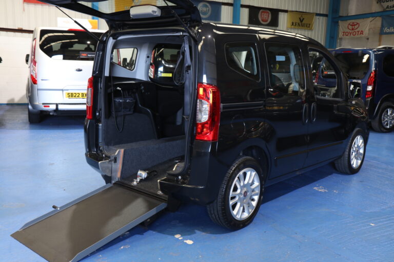 Fiat Qubo Wheelchair Accessible Vehicle yx20 krg 