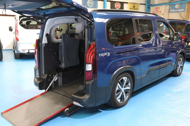Peugeot Rifter Wheelchair Passenger Upfront fm24 ypr 