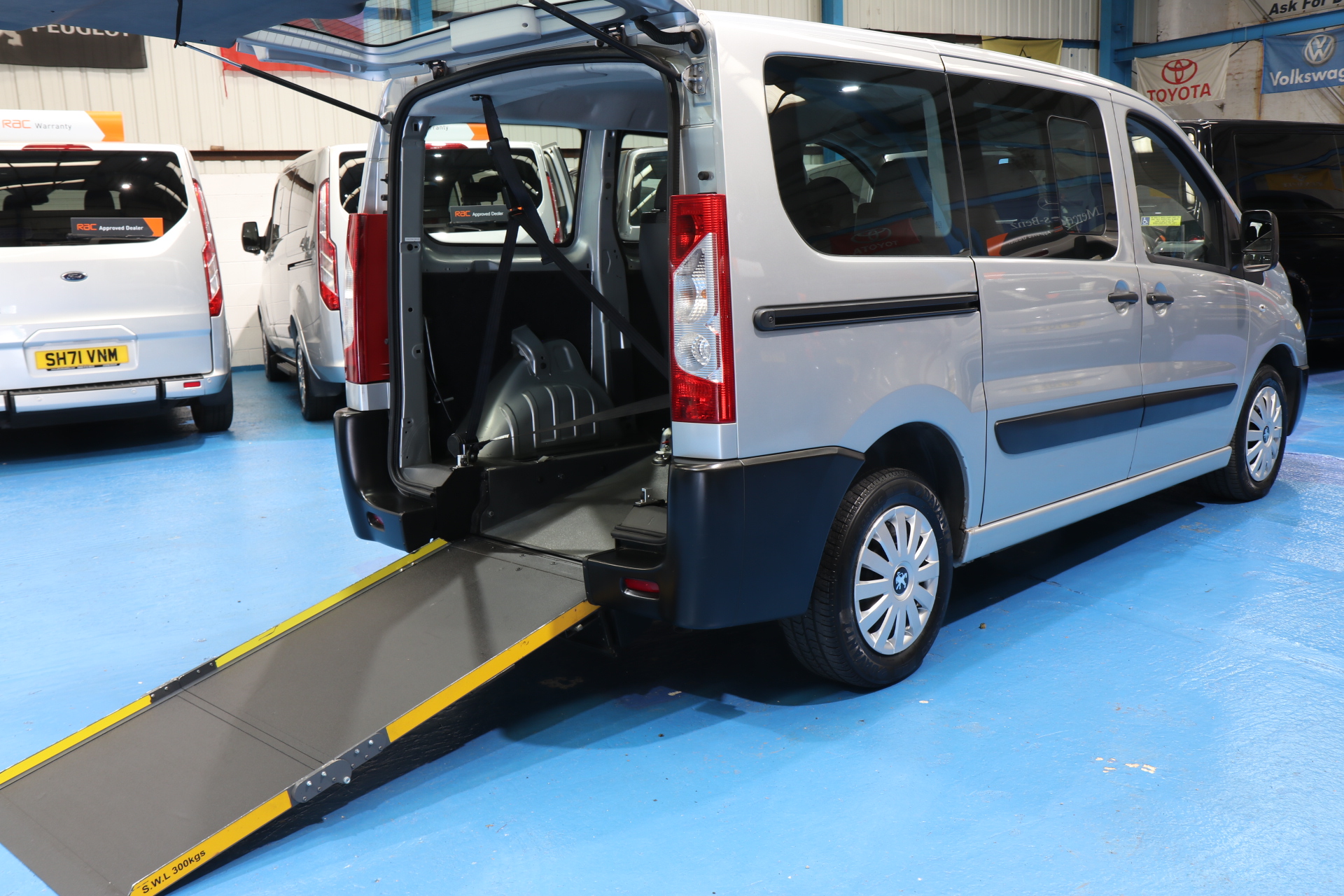 Peugeot Expert Wheelchair Accessible Vehicle wj16 nyb