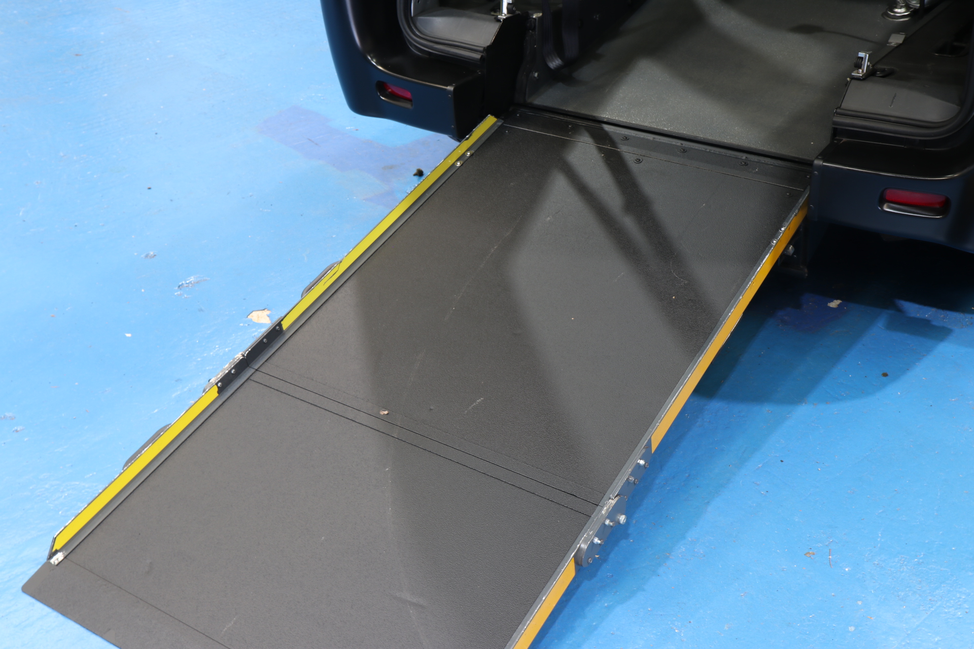 Peugeot Expert Wheelchair Accessible Vehicle wj16 nyb