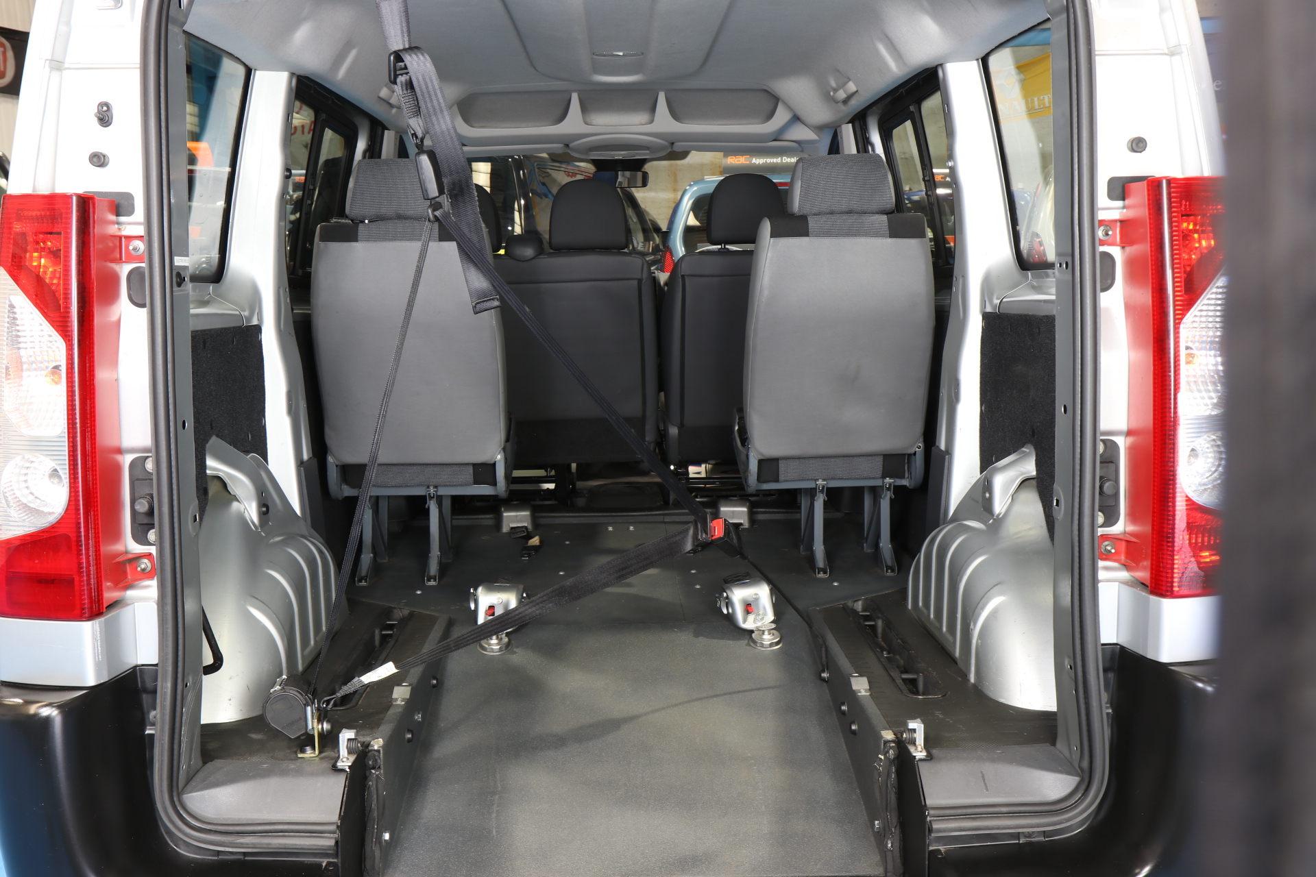 Peugeot Expert Wheelchair Accessible Vehicle wj16 nyb