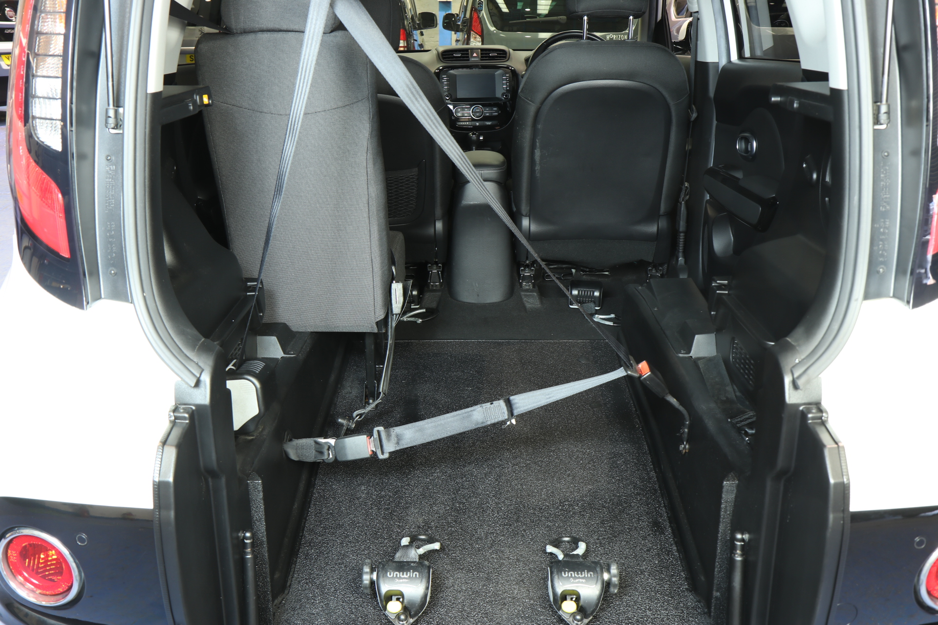 Kia Soul Wheelchair Accessible Vehicle Kr67 unh