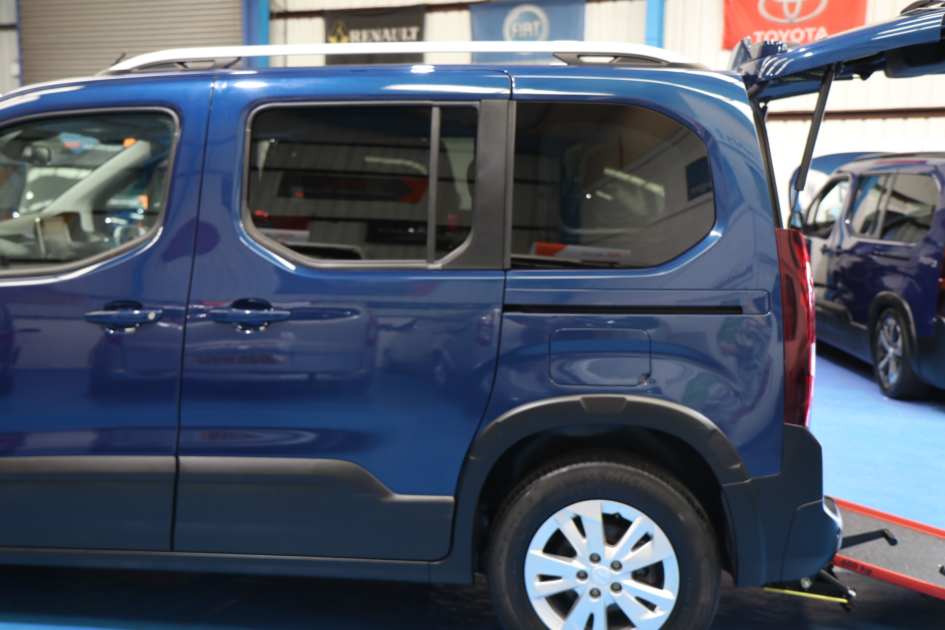Peugeot Rifter Wheelchair Accessible Vehicle Sb21 htp