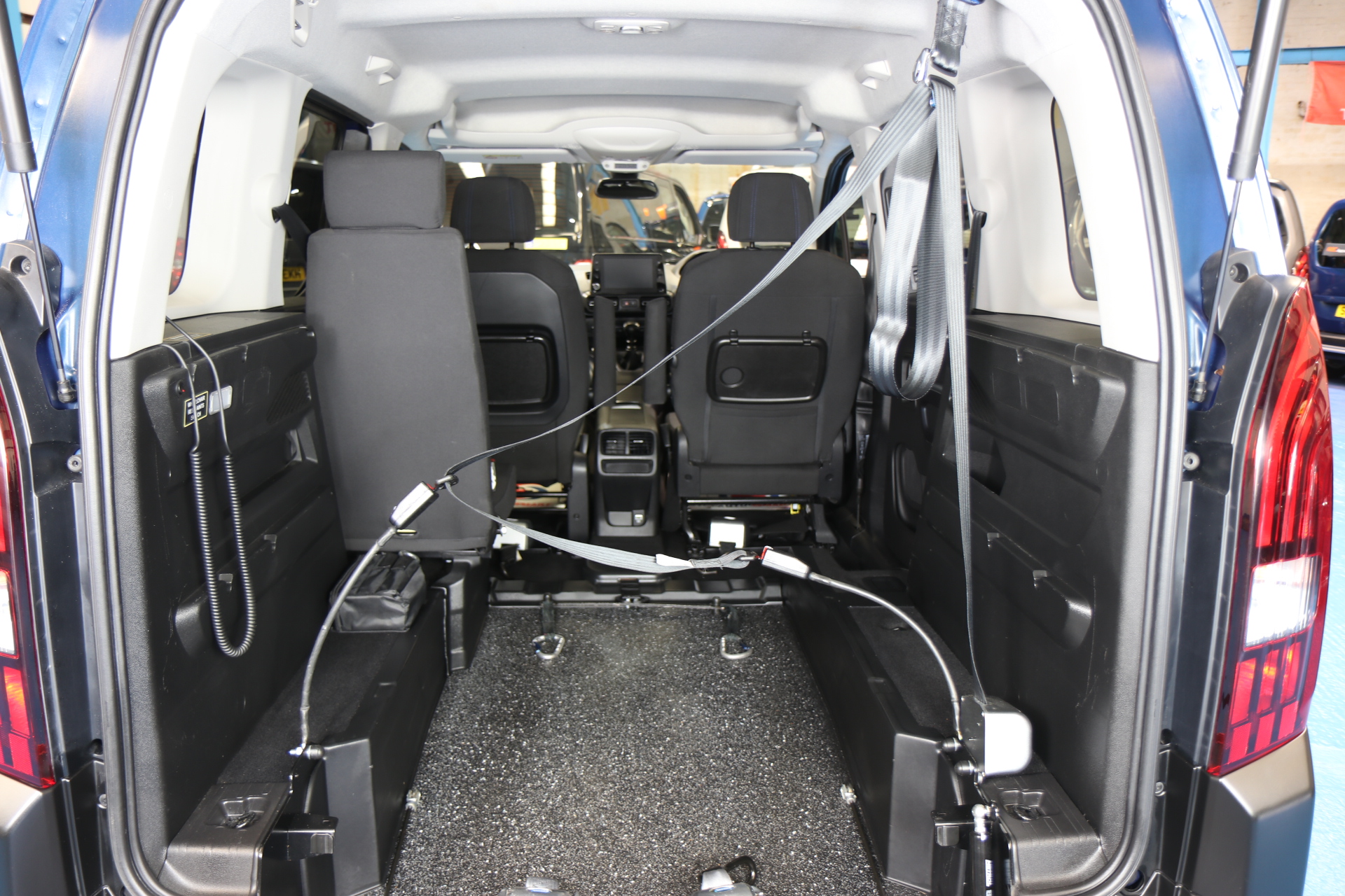 Peugeot Rifter Wheelchair Accessible Vehicle Sb21 htp