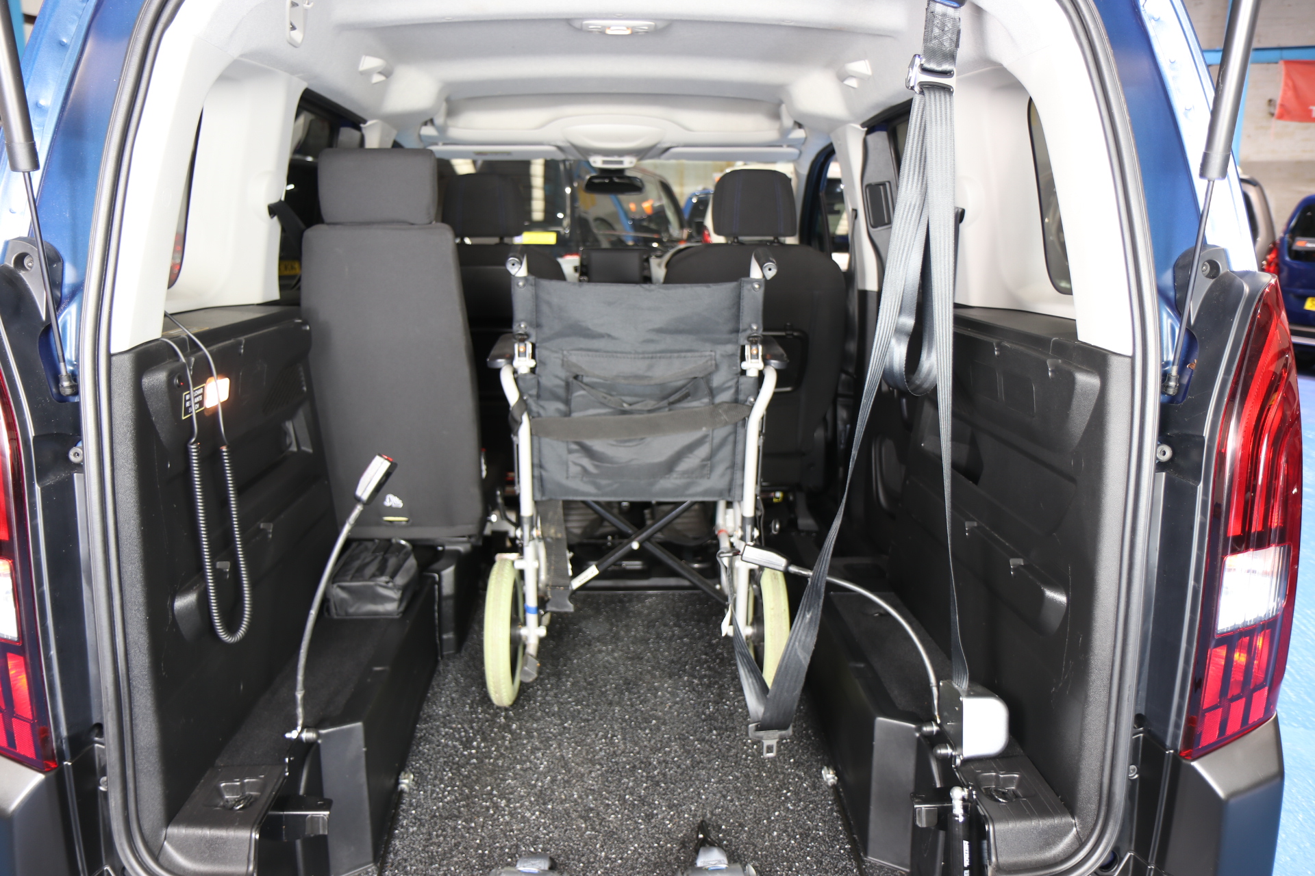 Peugeot Rifter Wheelchair Accessible Vehicle Sb21 htp