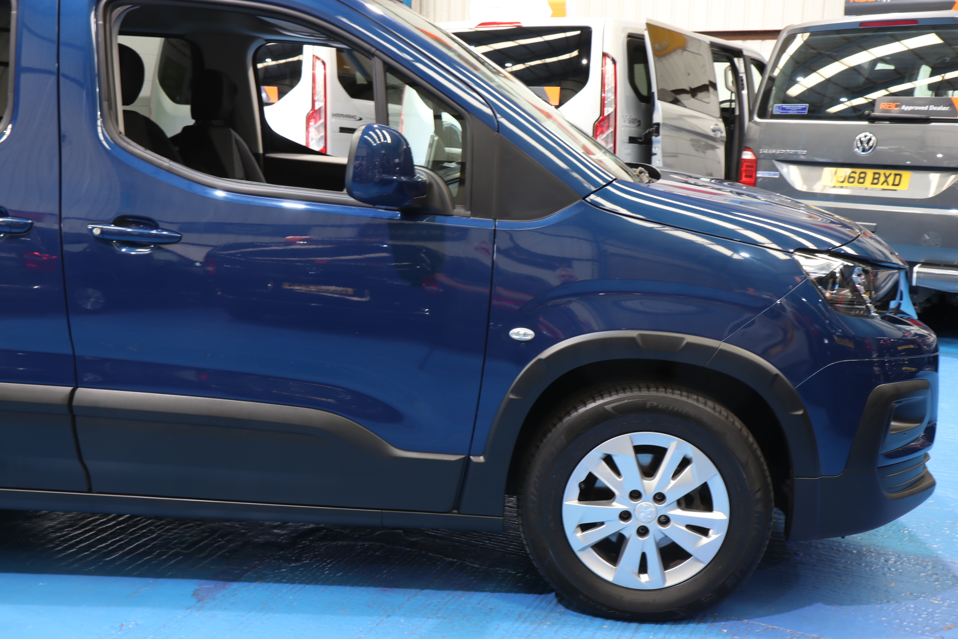 Peugeot Rifter Wheelchair Accessible Vehicle sb21 hch