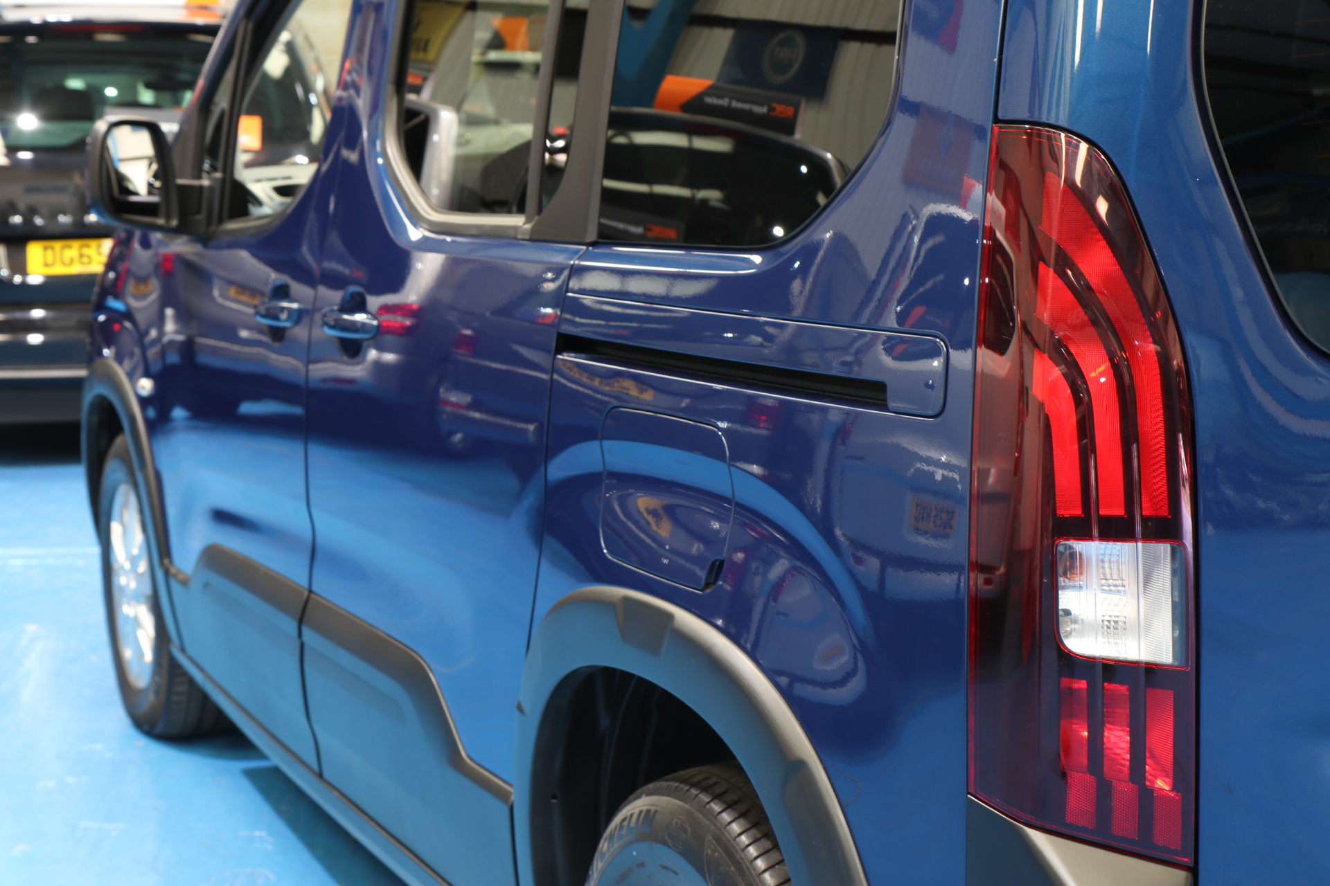 Peugeot Rifter Wheelchair Accessible Vehicle sb21 hch