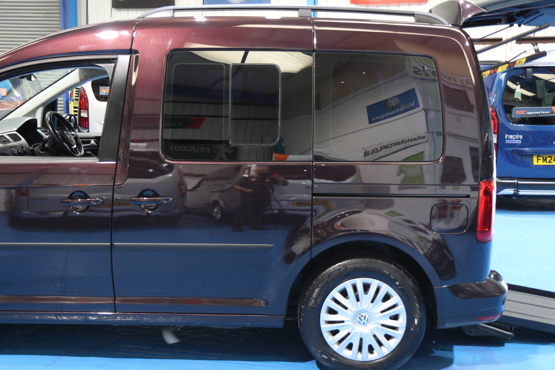 Volkswagen Caddy Wheelchair Driver Transfer Dp16 whk