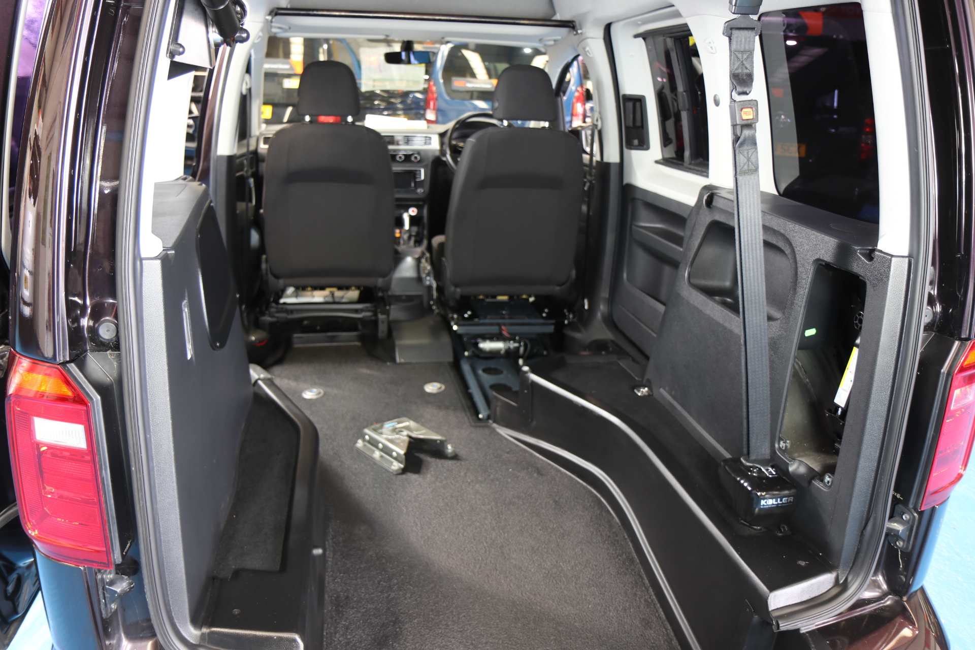 Volkswagen Caddy Wheelchair Driver Transfer Dp16 whk