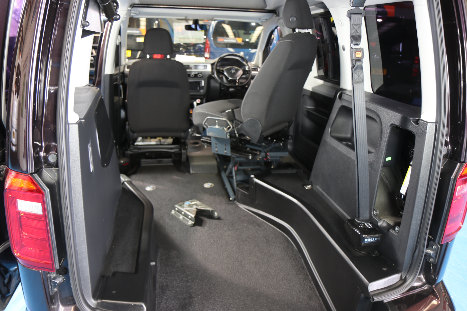 Volkswagen Caddy Wheelchair Driver Transfer Dp16 whk