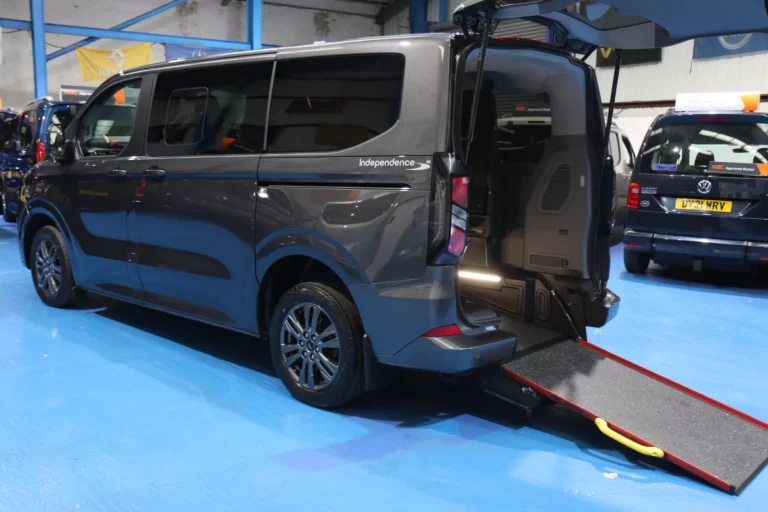Ford Tourneo Custom Wheelchair Accessible Vehicle sd25 ulz