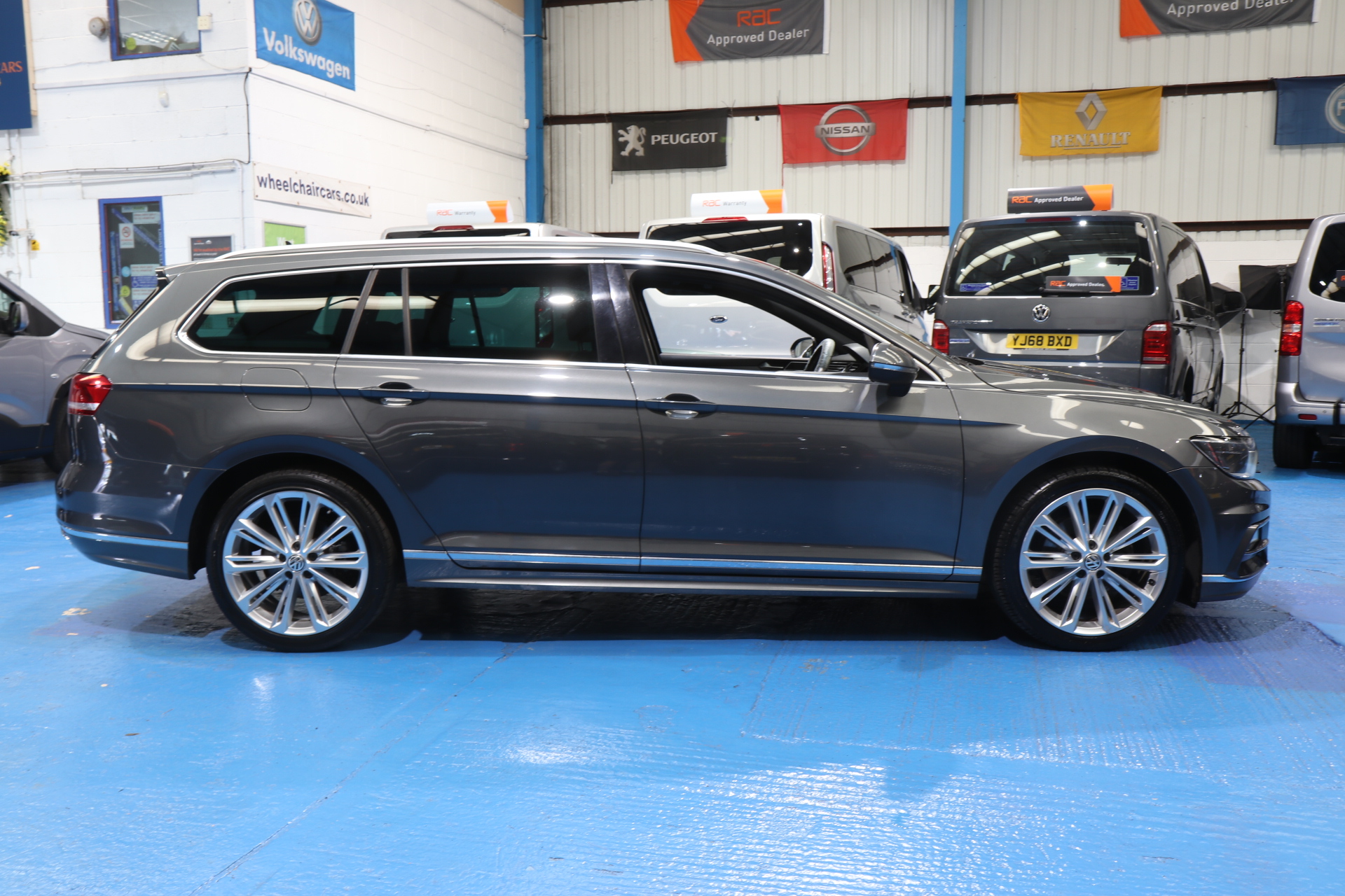 2016 Volkswagen Passat R-Line Estate Dg16 Tzc