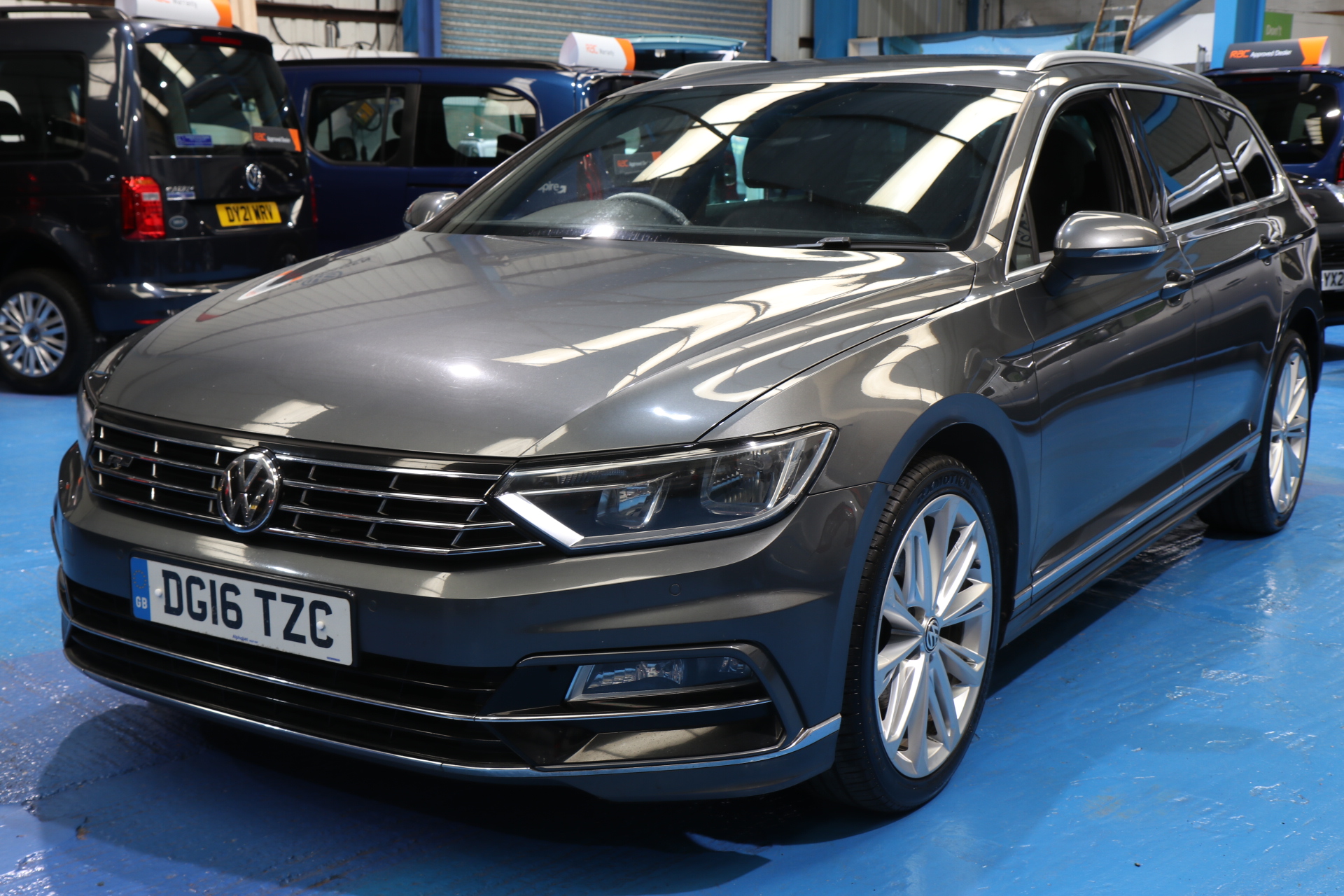 2016 Volkswagen Passat R-Line Estate Dg16 Tzc