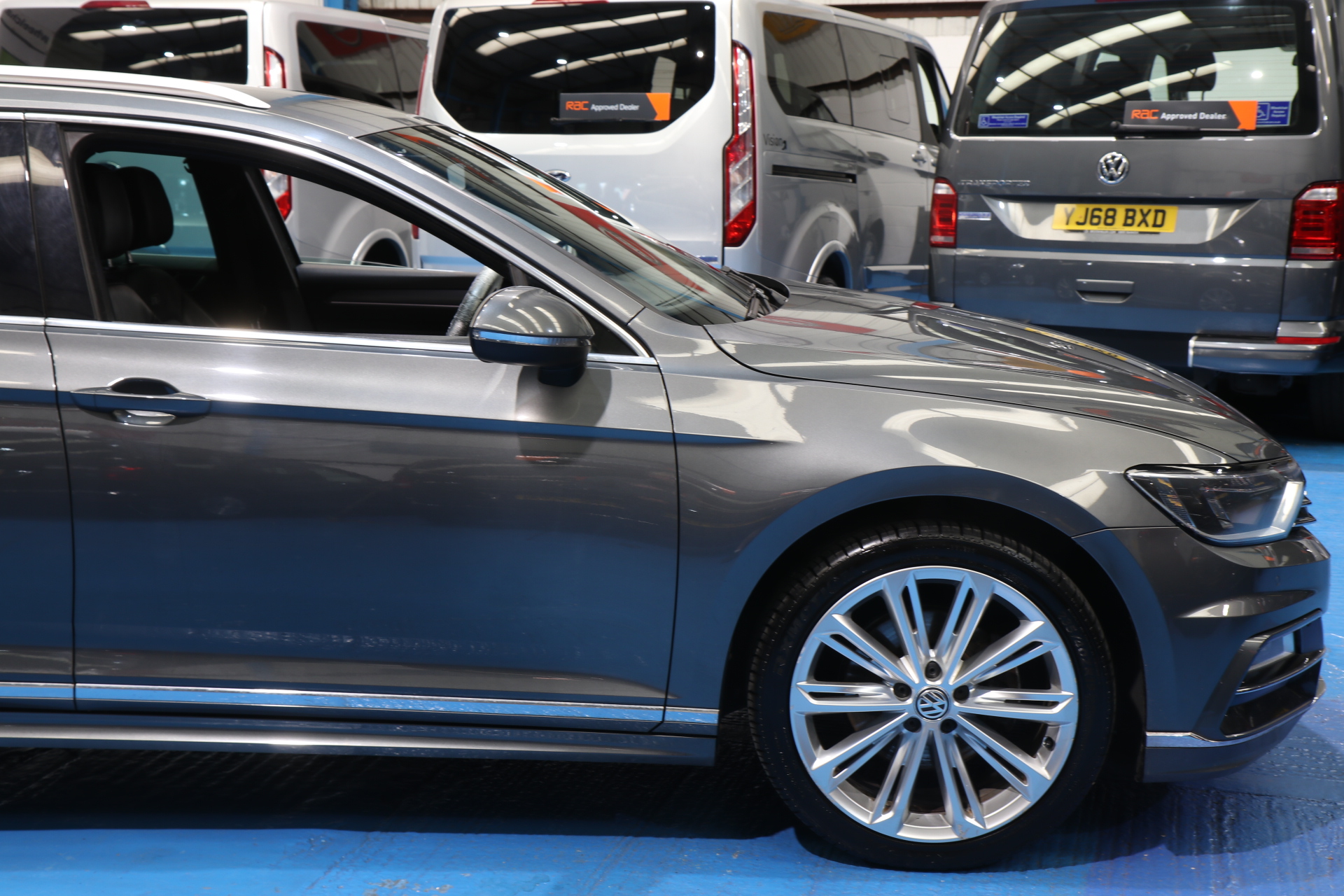 2016 Volkswagen Passat R-Line Estate Dg16 Tzc
