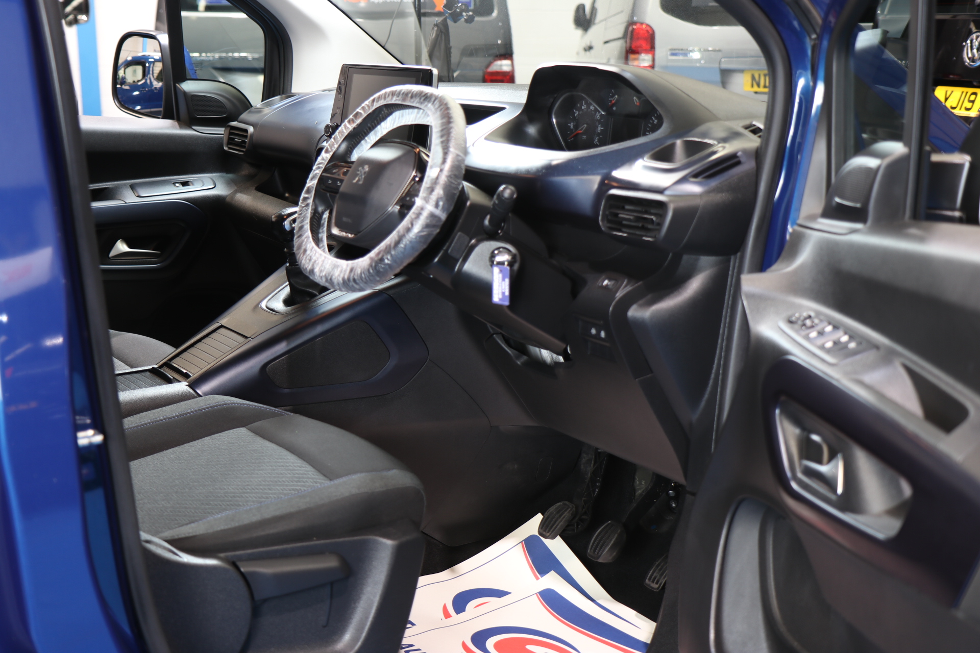 Peugeot Rifter Wheelchair Accessible Vehicle Sb21 jxu